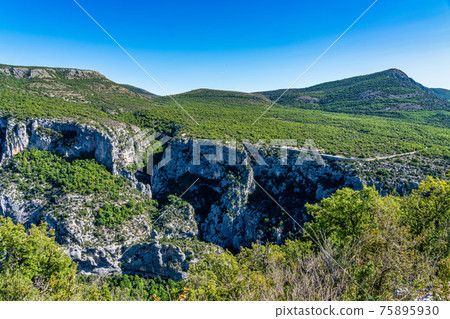 Verdon Gorge, Gorges du Verdon in French Alps, Provence, France 75895930