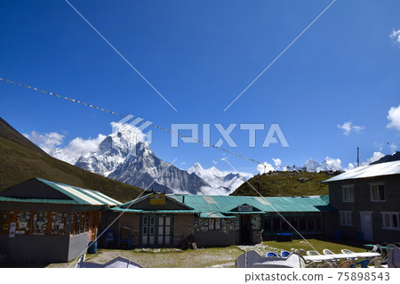 Tukra Lodge, Ama Dablam, Kantega and Thamserku, Nepal 75898543