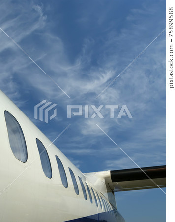 windows of an aeroplane ( plane window) 75899588