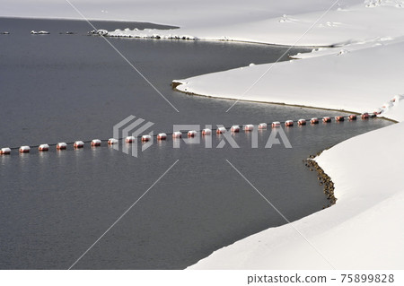 Winter dam lake Winter dam lake 75899828