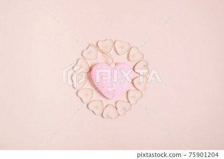 Valentine's Day, composition of hearts on a pink background. View from above Valentine's Day, composition of hearts on a pink background. View from above 75901204