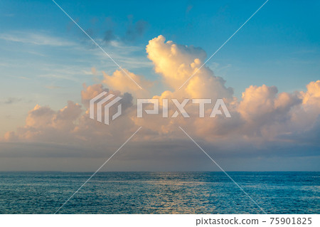Beautiful sea Sunny landscape on the beach. 75901825