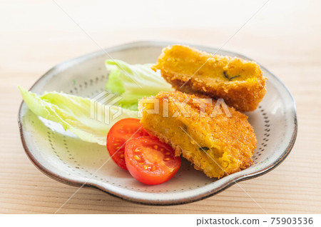 南瓜炸丸子 南瓜炸丸子 75903536