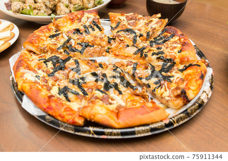 Teriyaki chicken pizza Teriyaki chicken pizza 75911344