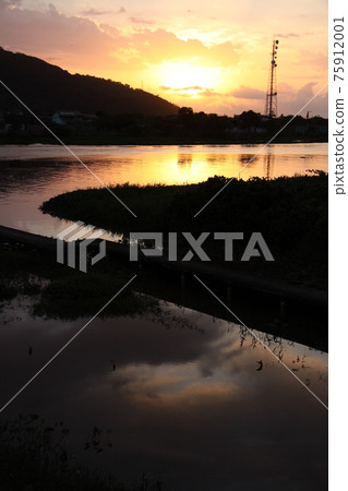 巴西聖保羅州的夏日黎明 巴西聖保羅州的夏日黎明 75912001