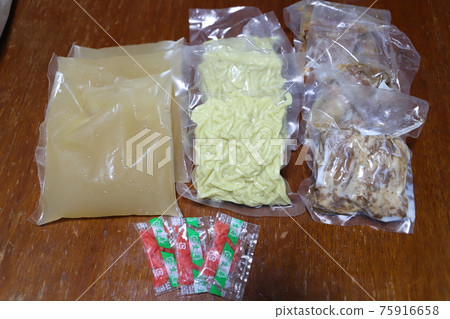 沖繩蕎麥麵3人套餐 沖繩蕎麥麵3人套餐 75916658