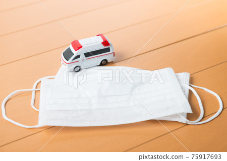 面具和救護車 面具和救護車 75917693