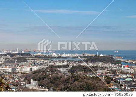 從高鳥山看（神奈川縣橫須賀市） 75920059