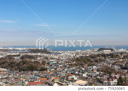 從高鳥山看（神奈川縣橫須賀市） 75920065