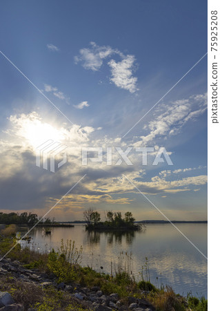 Nove mlyny lake, Southern Moravia, Czech Republic 75925208