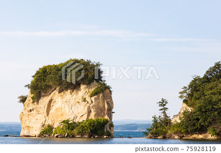 Strange rocks around Noto Island, Nanao City, Ishikawa Prefecture Strange rocks around Noto Island, Nanao City, Ishikawa Prefecture 75928119