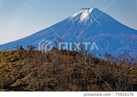 Obosatsu Pass, Oyashirazu Noto and Mt. Fuji 75928176