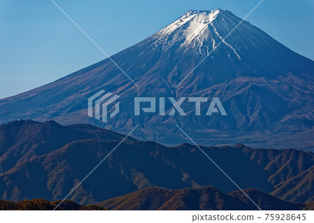 Mt. Fuji seen from the Obosatsu Pass 75928645