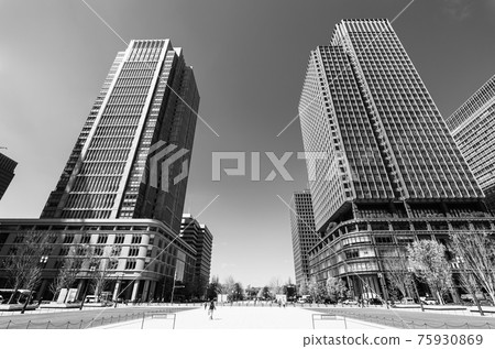 Tokyo Marunouchi Maru Building and Shin Maru Building 75930869