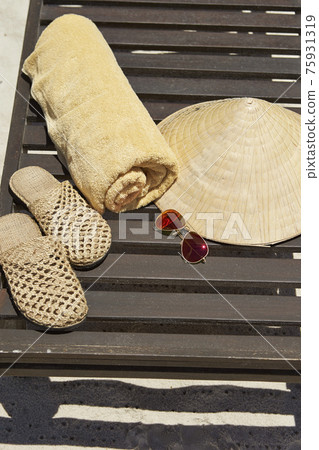 Summer image hat and beach towel 75931319