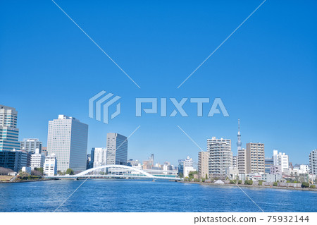 [Tokyo] January, view from Chuo Ohashi 75932144