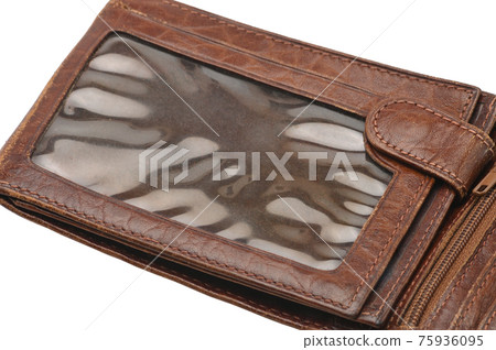 Purse on a white background.Porte-monnaie 75936095