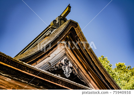 Kokeizan Eihoji National Treasure Kaisando Reido Hinohide-roofed main building roof Kokeizan Eihoji National Treasure Kaisando Reido Hinohide-roofed main building roof 75940938