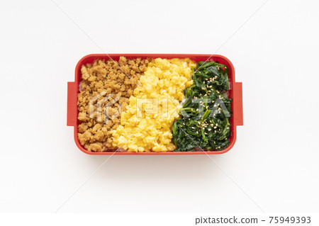 Chicken Sobke Bento 75949393