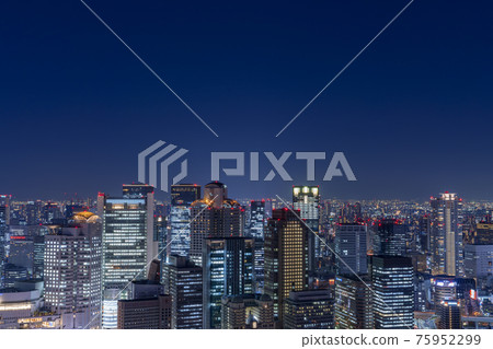 [大阪] 大阪市中心夜景（梅田藍天大廈） 75952299