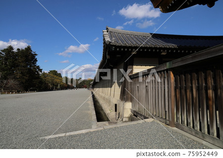 電暈的安靜的Sento皇宮 電暈的安靜的Sento皇宮 75952449