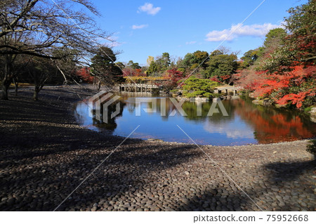 The quiet Sento Imperial Palace of the Corona 75952668