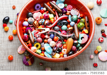 Bead jewelry making Bead jewelry making 75953563