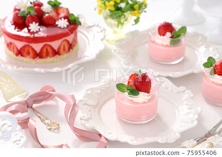 Mother's Day Strawberry Mousse Glass Dessert Mother's Day Strawberry Mousse Glass Dessert 75955406