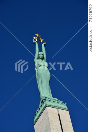 Free monument Free monument 75956760