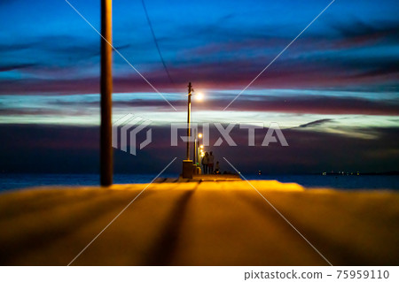 夏天千葉白濱天空海岸海灘沙灘海浪南房總雲南房總市碼頭午夜 夏天千葉白濱天空海岸海灘沙灘海浪南房總雲南房總市碼頭午夜 75959110