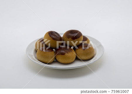 Manju 75961007