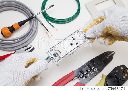 電氣工作(帶接地端子的 20A 接地插座的接線工作) 電氣工作(帶接地端子的 20A 接地插座的接線工作) 75962474