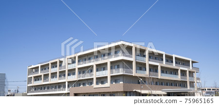 老年護理住房、老年設施、老年護理設施,建在郊區, 老年護理住房、老年設施、老年護理設施,建在郊區, 75965165