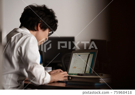 商人加班 商人加班 75968418