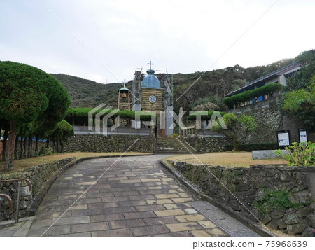 Nakadori Island in the Goto Islands "Kashiragashima Catholic Church" 75968639