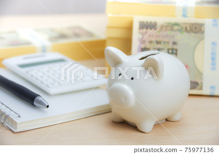 Image of savings / savings 75977136