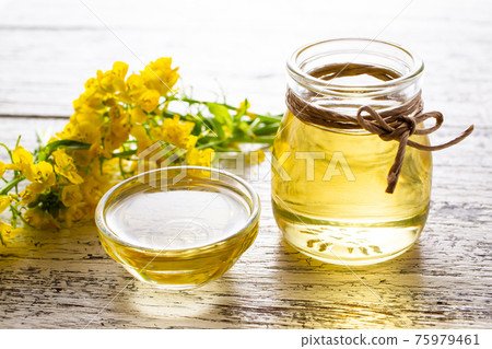 Image material of cooking oil Image material of cooking oil 75979461
