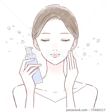 A woman who sprinkles mist-type lotion on her face 75980317