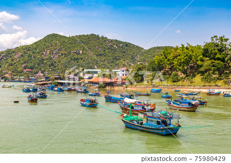 Fishing boats in Nha Trang, Vietnam 75980429
