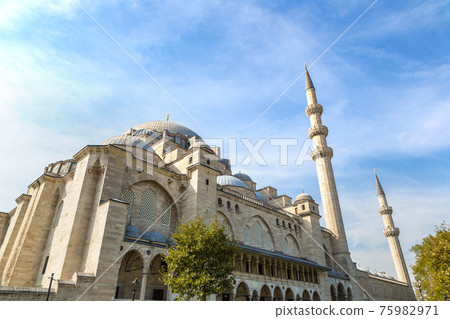 Suleymaniye Mosque in Istanbul Suleymaniye Mosque in Istanbul 75982971