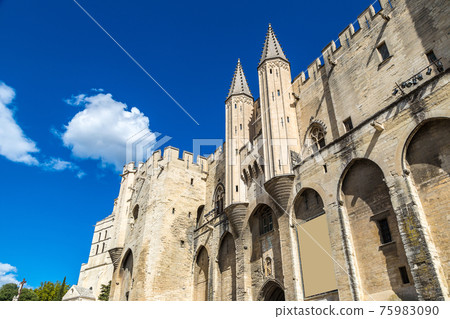 Papal palace in Avignon Papal palace in Avignon 75983090