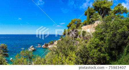 Coast of Lloret de Mar i 75983407