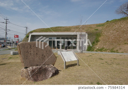 Dazaifu City "Mizuki Museum" and Otomo Traveler Kojima Monument Dazaifu City "Mizuki Museum" and Otomo Traveler Kojima Monument 75984314