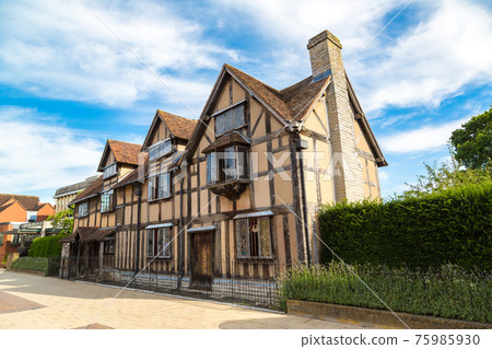 Shakespeares Birthplace in Stratford-upon-Avon 75985930