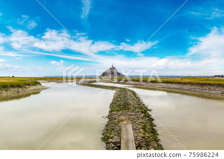 Mont Saint Michele, France 75986224