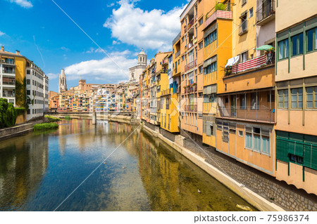 Colorful houses in Girona Colorful houses in Girona 75986374