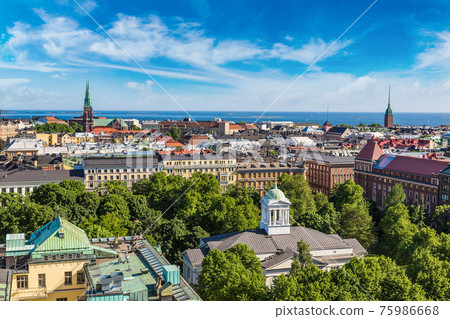 Panoramic view of Helsinki 75986668