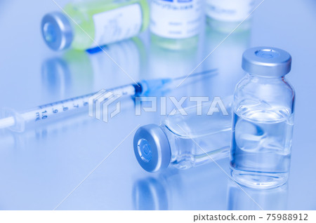 Image of vaccination 75988912