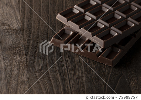 Chocolate bar 75989757