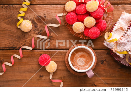 Espersso coffee Traditional sweet pastries during the carnival period in italy. Street food, round 75999345